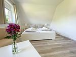 Cuxland-Fewo-Service - Residenz Grantz - Wohnung 1  - Schlafzimmer - Residenz Grantz Wohnung 1 - Top-Hundeurlaub