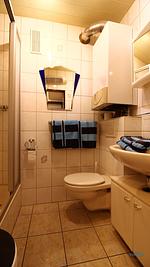 Cuxland-Fewo-Service - Haus Atlantic  - Wohnung 607 A  - Badezimmer - Haus Atlantic Wohnung 607 A - Top-Hundeurlaub