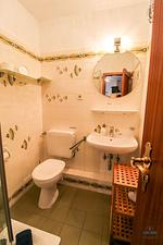 Cuxland-Fewo-Service-Haus Elbe-Wohnung 11-Badezimmer - Haus Elbe Wohnung 11 - Top-Hundeurlaub
