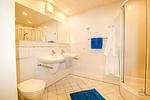 Cuxland-Fewo-Service - Haus Frische Brise- Wohnung 7.10  - Badezimmer - Haus Frische Brise Wohnung Inselblick 07.10 - Top-Hundeurlaub