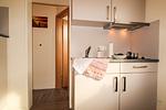 Cuxland-Fewo-Service - Haus Frauenpreis-Wohnung 68 - Wohn-Schlazimmer-Küchenzeile - Haus Frauenpreiss Wohnung 68 - Top-Hundeurlaub