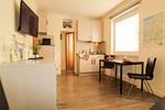 Cuxland-Fewo-Service - Haus Frauenpreis-Wohnung 68 - Wohn-Schlazimmer-Küchenzeile - Haus Frauenpreiss Wohnung 68 - Top-Hundeurlaub