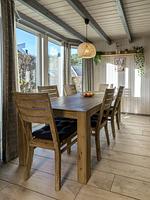 großzügiger, lichtdurchfluteter Essbereich - Wildgans 233 - Top-Hundeurlaub