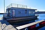 Fassade / Eingang - FLOATING 44 in Boltenhagen - Boot 8 - Top-Hundeurlaub