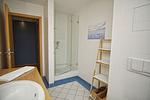 Badezimmer - FeWo05: Balkon,Meerblick, ruhige Lage - Top-Hundeurlaub