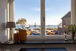 Nautic Lounge – Sea View: Direkter Ostseeblick vom Fenster aus, nur wenige Schritte zum Strand. - Nautic Lounge - Sea View - Top-Hundeurlaub