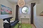Modernes Gästezimmer mit Schlafcouch in der Ocean Breeze No 6, Niendorf am Timmendorfer Strand – gemütlich, hell & ruhig - Ocean Breeze No 6 - Top-Hundeurlaub