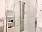 Badezimmer - Haus Poststraße 1a Fewo 18 - KLEINE SCHWALBE - Top-Hundeurlaub