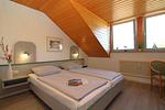 Schlafzimmer - Appartementanlage Ostseeblick - Fewo Rügen 35 - Top-Hundeurlaub