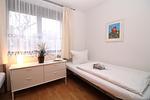 Schlafzimmer - Ferienanlage Dröse, Haus 8a - Fewo 8 (rolli-gerecht) - Top-Hundeurlaub