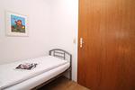 Schlafzimmer - Ferienanlage Dröse, Haus 8a - Fewo 8 (rolli-gerecht) - Top-Hundeurlaub