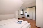Schlafzimmer - Haus Reriker Straße 34 Fewo 4 - MÖWENNEST - Top-Hundeurlaub