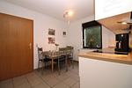 Küche / Küchenzeile - Ferienanlage Dröse, Haus 8a - Fewo 7 (rolli-gerecht) - Top-Hundeurlaub