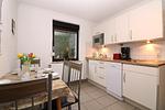 Küche / Küchenzeile - Ferienanlage Dröse, Haus 8a - Fewo 7 (rolli-gerecht) - Top-Hundeurlaub