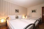 Schlafzimmer - Ferienanlage Dröse, Haus 8a - Fewo 7 (rolli-gerecht) - Top-Hundeurlaub
