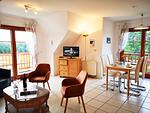 Wohnzimmer - Appartementhaus Kirchweg 19 Fewo 11 - SEESCHWALBE - Top-Hundeurlaub