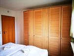 Schlafzimmer - Appartementhaus Kirchweg 19 Fewo 11 - SEESCHWALBE - Top-Hundeurlaub