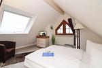 Schlafzimmer - Appartementhaus Seewind Fewo 6 - Top-Hundeurlaub