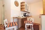 Küche / Küchenzeile - Ostseeresidenz Appartements Wischuer Fewo 36 - Top-Hundeurlaub