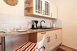 Küche / Küchenzeile - Ostseeresidenz Appartements Wischuer Fewo 36 - Top-Hundeurlaub