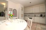 Küche / Küchenzeile - Ostseeresidenz Appartements Wischuer Fewo 11 - Top-Hundeurlaub
