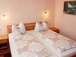 Schlafzimmer - Villa Käthe Fewo 1 - Top-Hundeurlaub