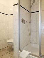Badezimmer - Haus Ostseewelle Fewo 4 - Top-Hundeurlaub