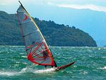 Windsurfen auf dem wunderschönen Comer See - Caninett - Top-Hundeurlaub