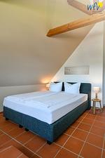 Schlafzimmer - Ferienwohnung Sonnenstrahl - Top-Hundeurlaub