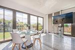 Wohnzimmer - Ferienhaus Sonnendeck mit Sauna, Kamin & Terrasse für 12 Personen - Top-Hundeurlaub