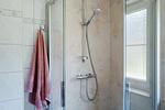 Bad mit Dusche und WC im EG - Am Deich Haus 26 - Top-Hundeurlaub