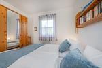 Schlafzimmer - Ferienwohnung Inselnest mit Terrasse & Strandkorb - nur 500 Meter bis zum Strand - Top-Hundeurlaub