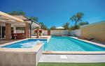 Poolblick - Luxury by Villa Korina - Top-Hundeurlaub