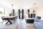 Wohnzimmer - Ferienhaus "Sunseeker House No. 1" - Top-Hundeurlaub