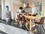 Küche / Küchenzeile - Haus Sperber 4 E8 mit Sauna und Kamin - Top-Hundeurlaub