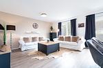 Wohnzimmer - Ferienhaus "Sunseeker House No. 2" - Top-Hundeurlaub