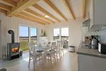 Küche / Küchenzeile - Ferienhaus Ostsee Lodge Olpenitz - Top-Hundeurlaub