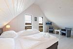 Schlafzimmer - Ferienhaus Ostsee Lodge Olpenitz - Top-Hundeurlaub