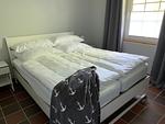 Schlafzimmer - Huus Achterdiek - Whg. Captains Deck - Top-Hundeurlaub
