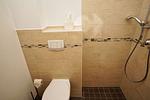 Gäste-WC - Doppelhaus 1: Terrasse - Top-Hundeurlaub