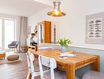 Blick Richtung Wohnzimmer in der Ferienwohnung Amrumer Strandhaven in Wittdün - Amrumer Strandhaven - Top-Hundeurlaub