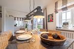 Wohnzimmer - Reet Lodge - Top-Hundeurlaub