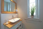 Badezimmer - Störtebekers Reethus mit Sauna, Kamin und Terrasse - Top-Hundeurlaub