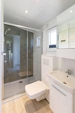 Badezimmer - Ferienhaus Ostseechalet Kompass Gelting - Top-Hundeurlaub