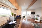 Küche / Küchenzeile - Ferienhaus Ostseechalet Kompass Gelting - Top-Hundeurlaub