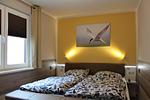 Schlafzimmer - Ferienwohnung KWi 79 EG "Seeschwalbe im Küstenwald" - Top-Hundeurlaub