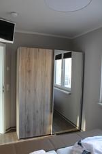 Schlafzimmer - Ferienwohnung KWi 79 EG "Seeschwalbe im Küstenwald" - Top-Hundeurlaub