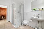 Badezimmer - Ferienhaus Ankerlicht Olpenitz - Top-Hundeurlaub