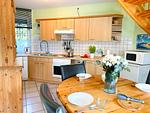 Küche / Küchenzeile - Ferienhaus Bach - Top-Hundeurlaub