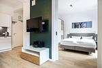 Wohn-/Essbereich mit Zugang zum Schlafzimmer - Krusespeicher 3-46 - Top-Hundeurlaub